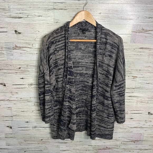 Eileen Fisher  Organic Linen gray sweater Cardigan Grey Size small - Picture 1 of 11